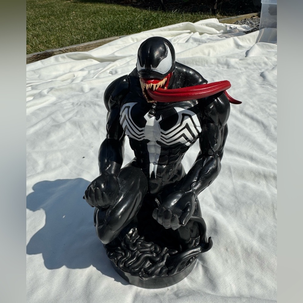 Marvel Venom - Game Controller/Phone Holder